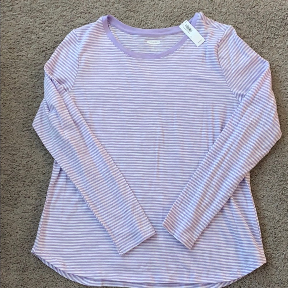 Old Navy long sleeved tee
